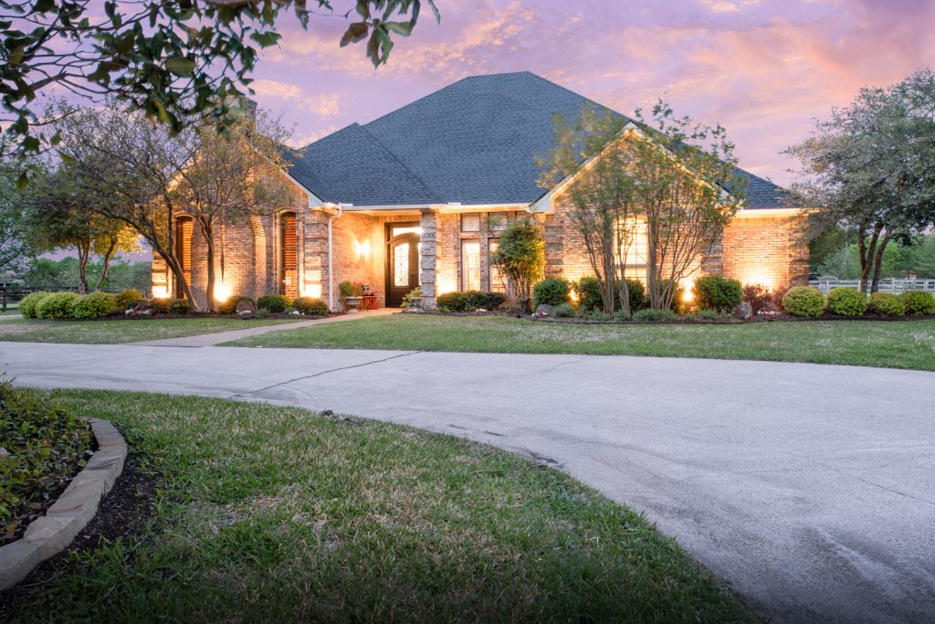 Photo of 1400 Lynn Lane