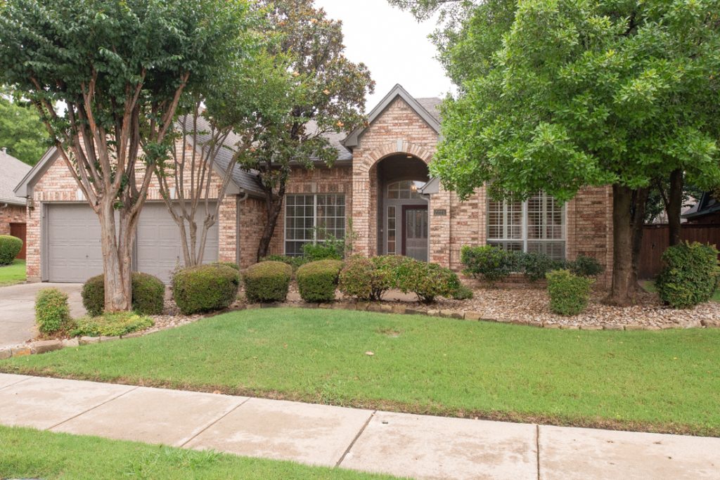 Photo of 2221 Green Hill Drive