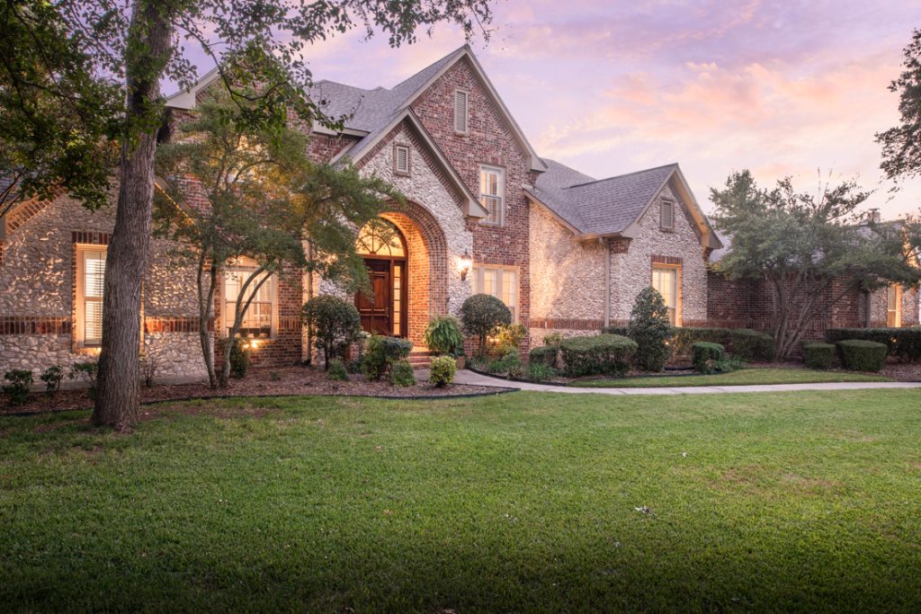 950 Foxdale